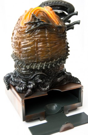 Sběratelská Blu-ray edice Vetřelec: Antologie (Illuminated Egg Statue)