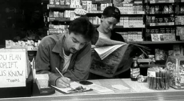 Mladí muži za pultem / Podvodníci z New Jersey (Clerks, 1994)