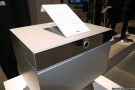 Blu-ray přehrávač Loewe BluTech Vision ve stříbrné barvě