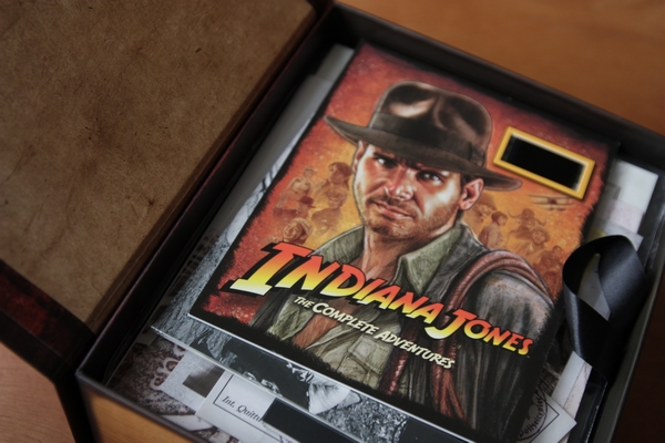 Indiana Jones: Collectors edition (uvnitř)